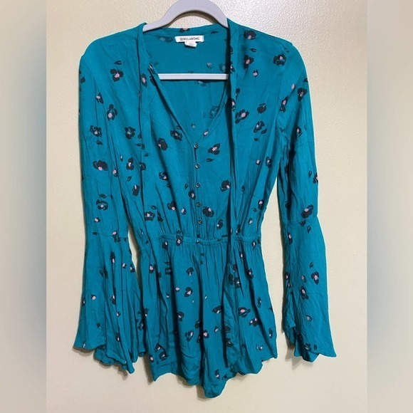 Billabong Romper,‎ Size S - Picture 1 of 5